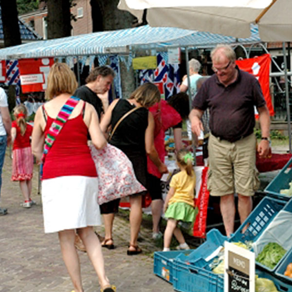 Friese streekmarkt in Oldeberkoop